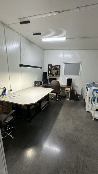 Продаж; ділянка 33 сотки; Чернівці; + приміщення; бізнес;