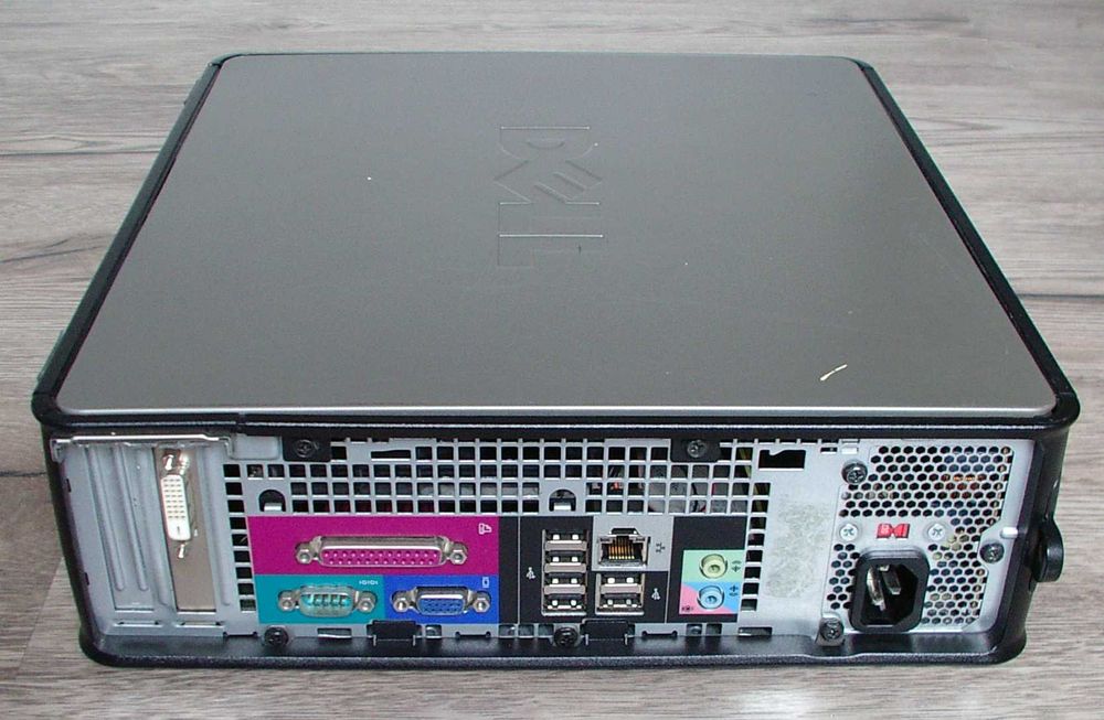 Dell Optiplex 755. Intel Core Duo E8400 - 3 GHz. 4 GB ram.