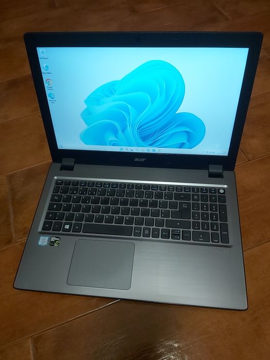 Portátil Acer V5 591G - i7 c/ Nvidia 950M