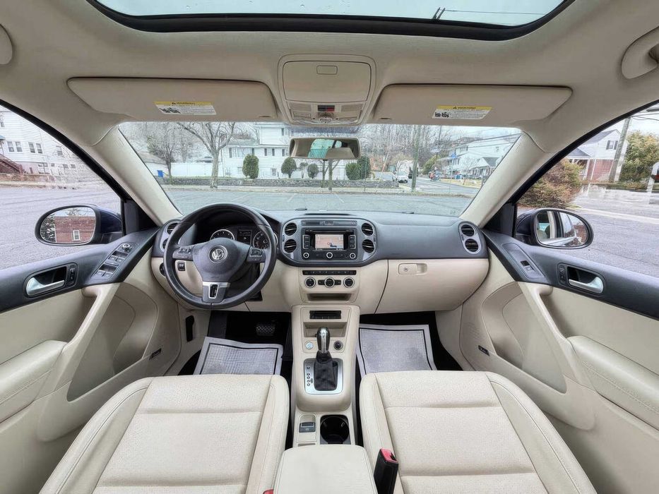 Volkswagen Tiguan 2.0 TSI      2015