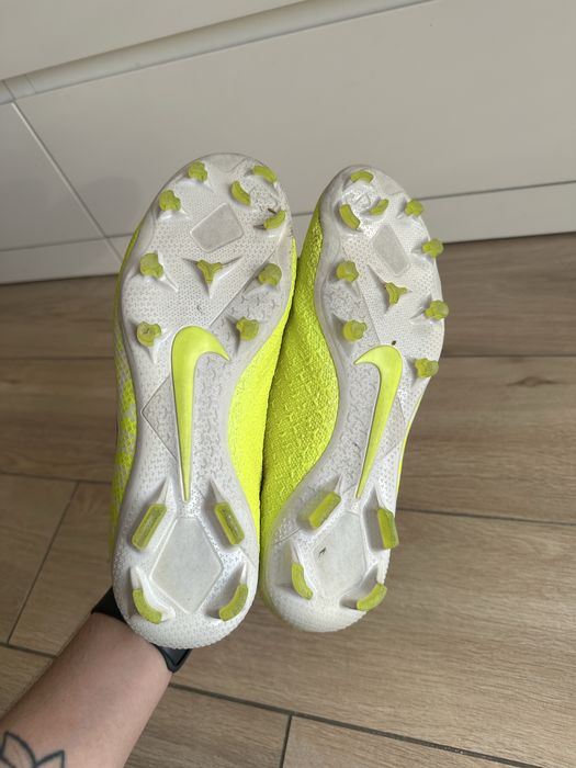 Korki lanki półprofesjonalne Nike Phantom vsn PRO df FG roz. 42,5