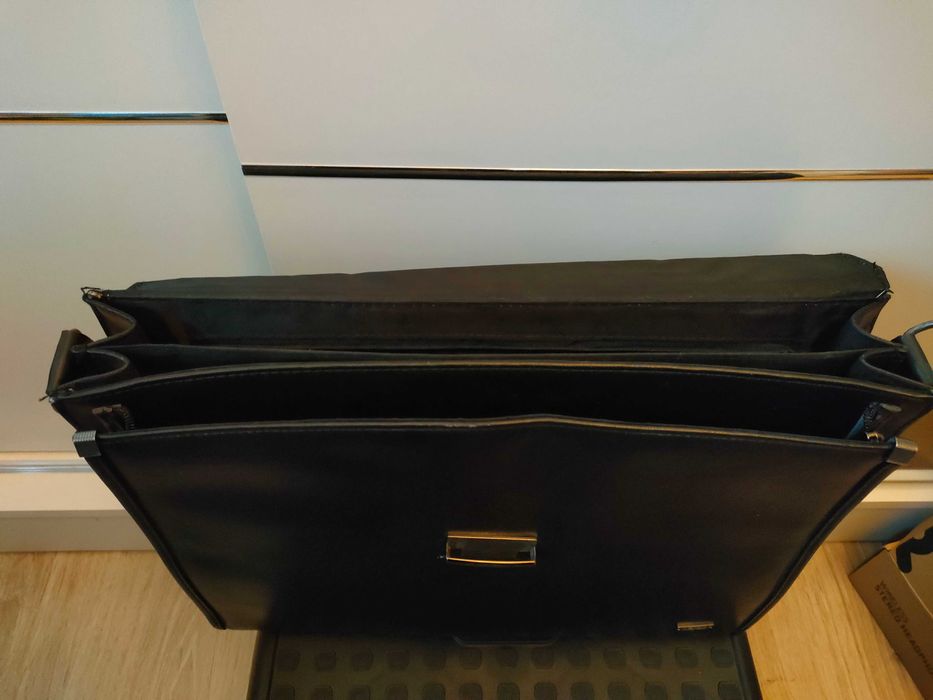 Aktówka/torba na dokumenty, laptopa marki Verso