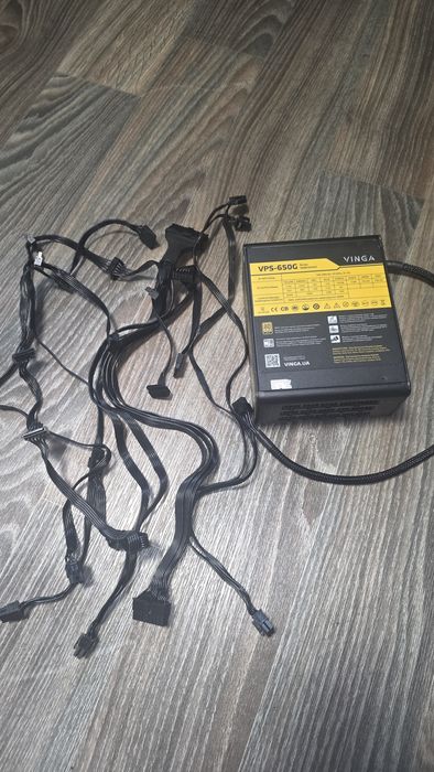 Модульний блок живлення Vinga VPS-650G