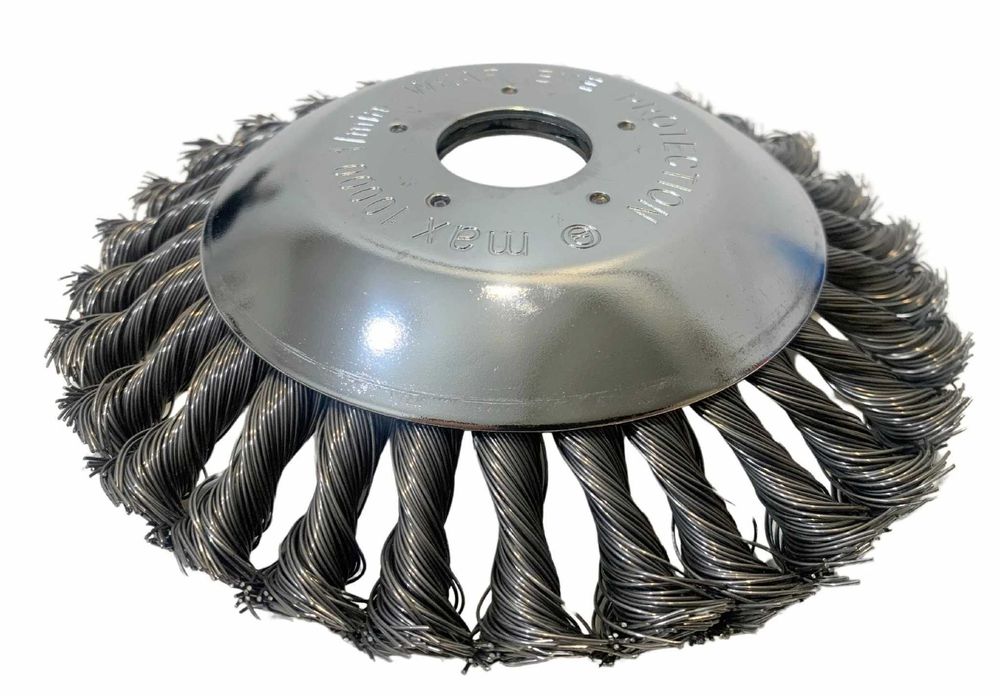 Насадка щітка  на мотокосу