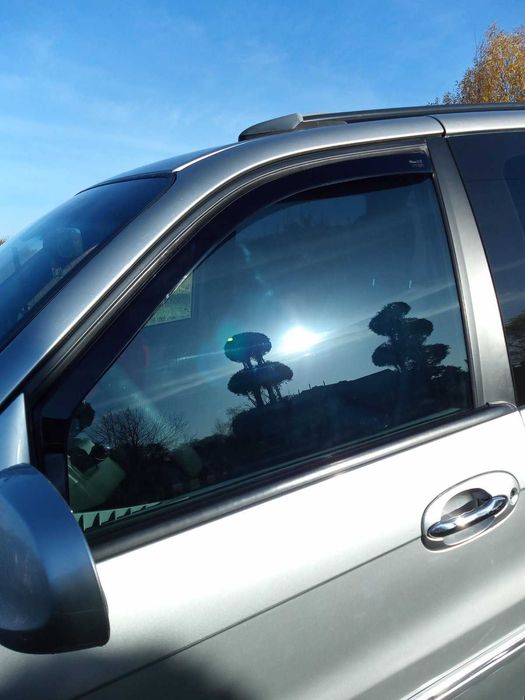 Вітровики Heko для Kia Carnival 1999-2005 Передні Вставні Ціна за пару