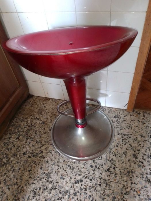 DeseJa Fazer turismo Espacial?Cadeira ArtFuture30E-VasoDecor15EDesde2E