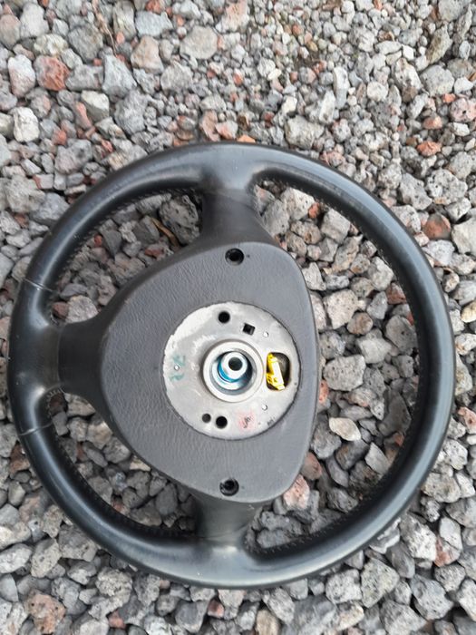 Kierownica vw golf passat skóra skórzaną