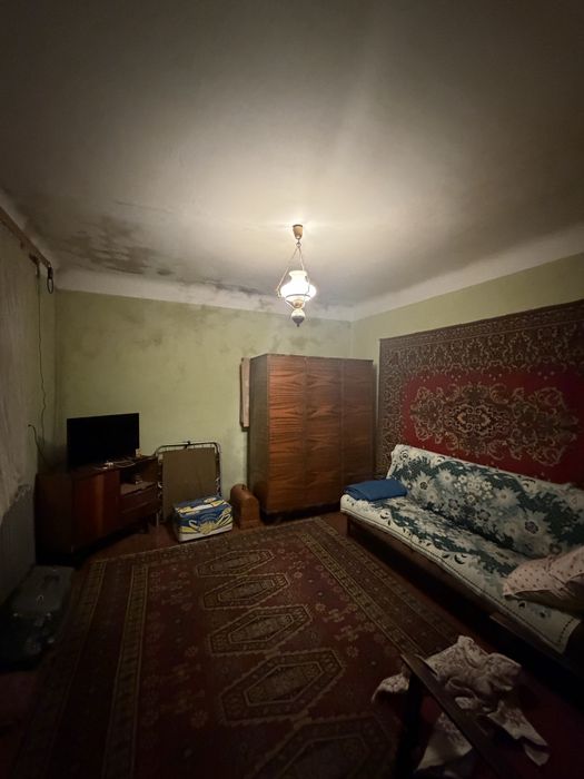 ТЕРМІНОВО ПІД РЕМОНТ 1/2 будинку РОША вул. Василя Стуса