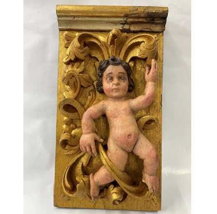 Talha dourada com querubim em madeira de castanho