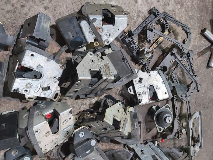 Замки двери бмв е39