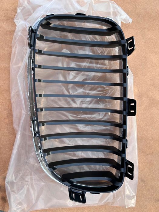 Grelhas frontais BMW Série 1 E81/E82/E87/E88 (2007+)