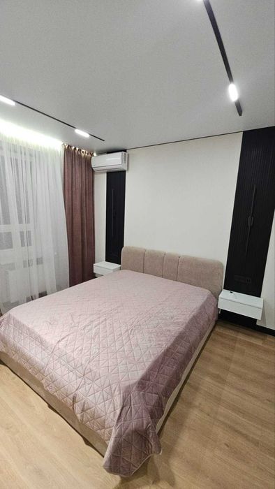 Здам в оренду простору однокімнатну квартиру з дійсно гарним ремонтом!