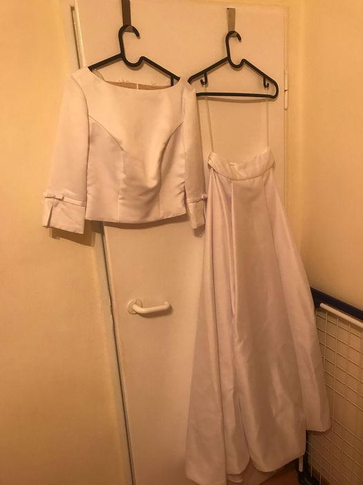 Suknia ślubna profesjonalny design. Bardzo dobry materiał.