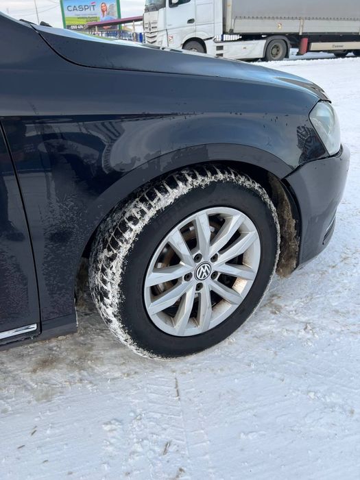 Volkswagen Passat B7 2013 рік 2.0 дизель