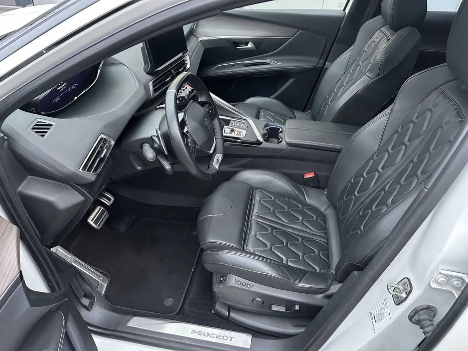 Peugeot 3008      2021