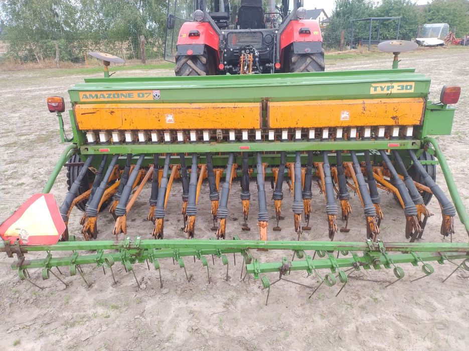 Agregat uprawowo siewny Amazone D7