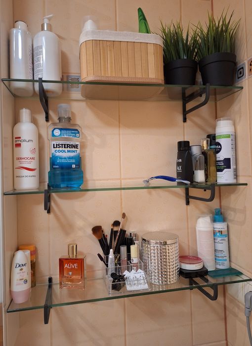 Szklane wiszące półki