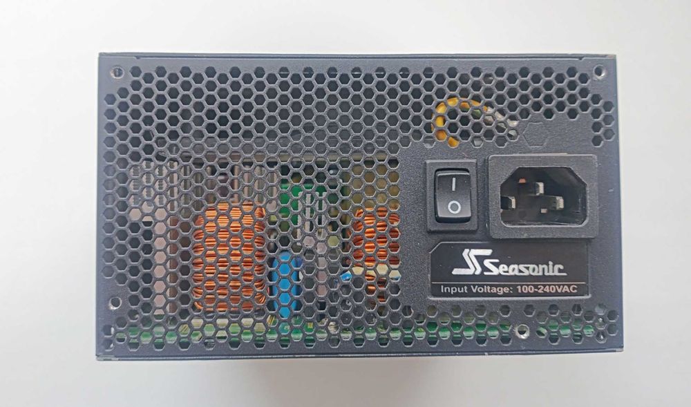 Блок живлення Seasonic Platinum 760W (SS-760XP2)