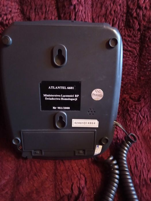 Telefon stacjonarny.