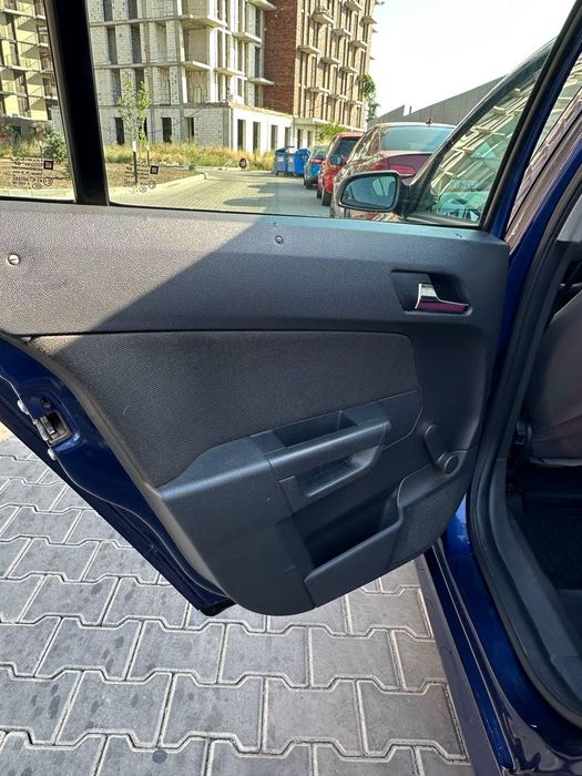 Opel Astra 2004 1.4 бензин