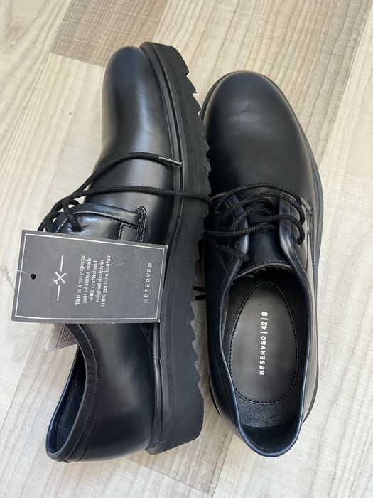 Шкіряні туфлі reserved