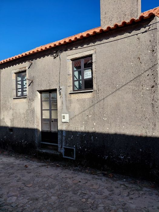 Casa em pedra em Folgosinho