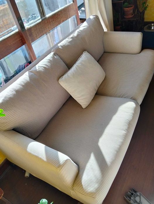 Sofá de 2 lugares – Loja Area