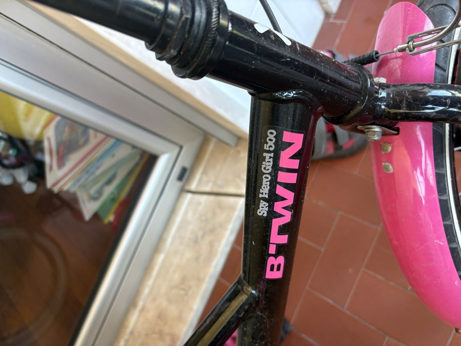 Bicicleta Criança B’TWIN Spy Hero Girl 500 – 16” Excelente Estado
