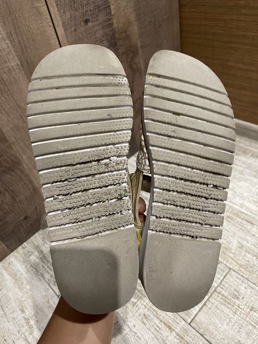 Сандалії ортопедичні  б/у