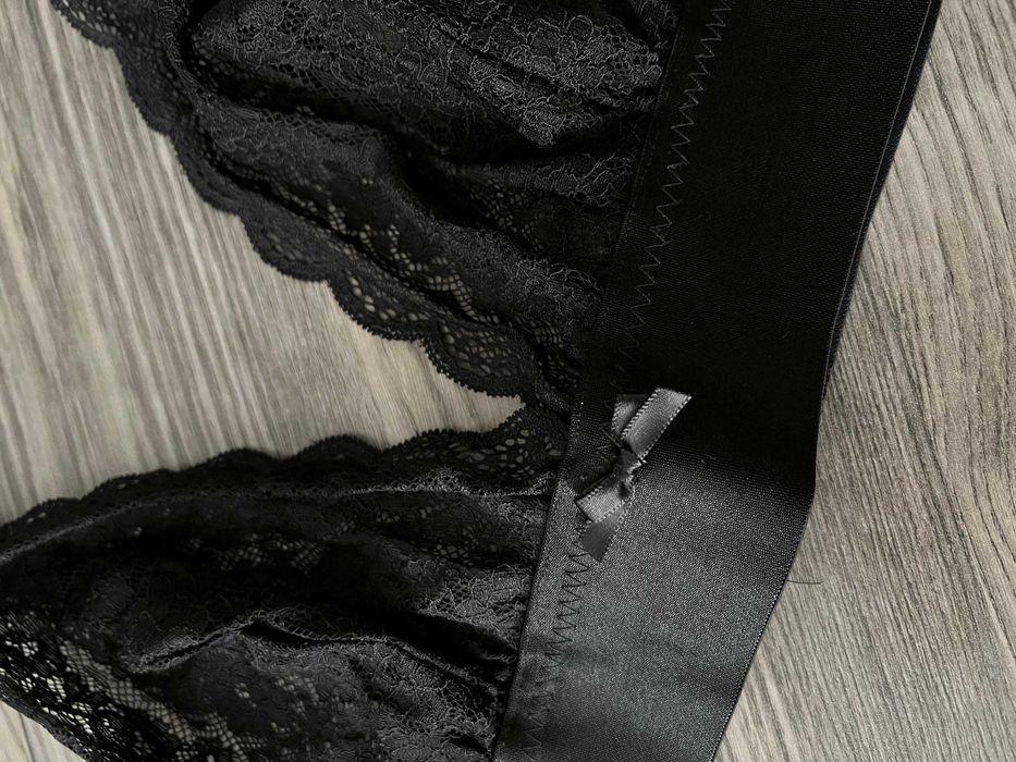 Stanik koronkowy Midnight Clothing 80C czarny miękki handmade regulowany bralette koronka lace