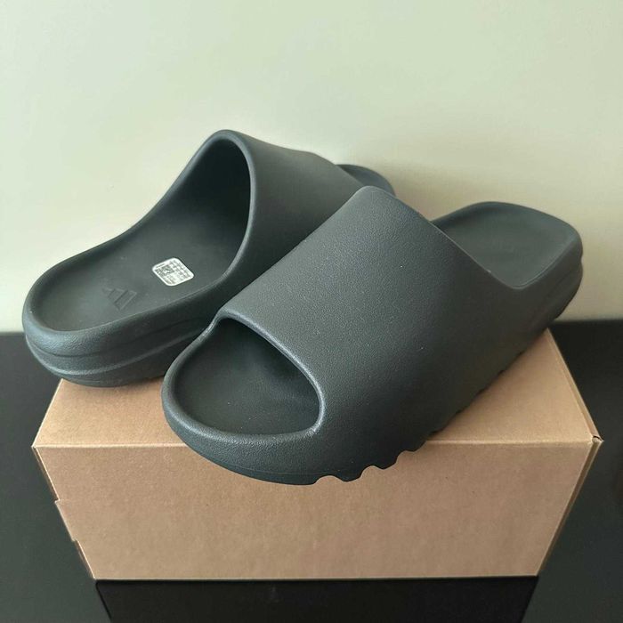 adidas Yeezy Slide Dark Onyx US10 44 1/2