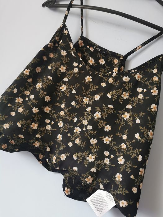 Top damski na ramiączkach M