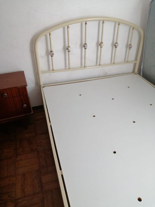 Cama de Casal Vintage