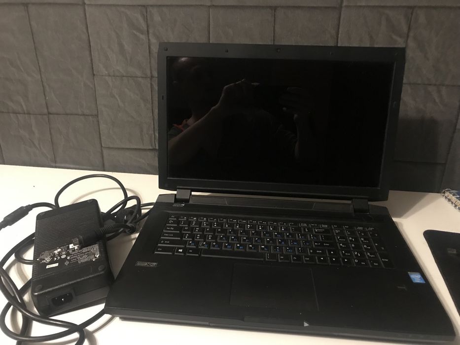 Clevo p377sm-a 17’ (i7) на запчасти или