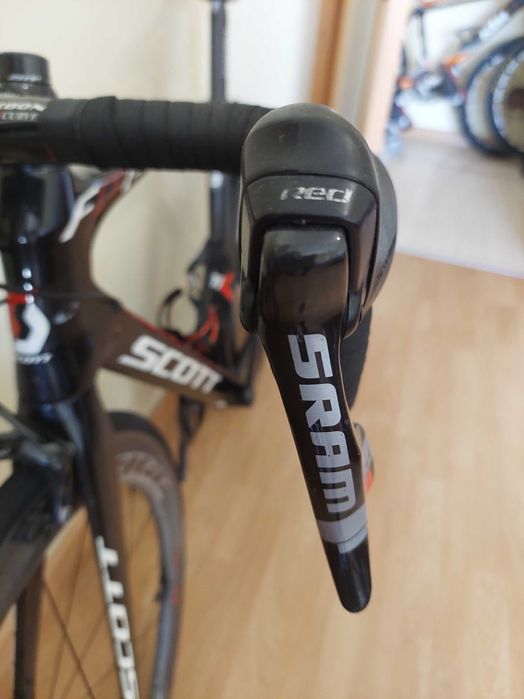 Sram red, 2-10v ped. 53-39 bb30