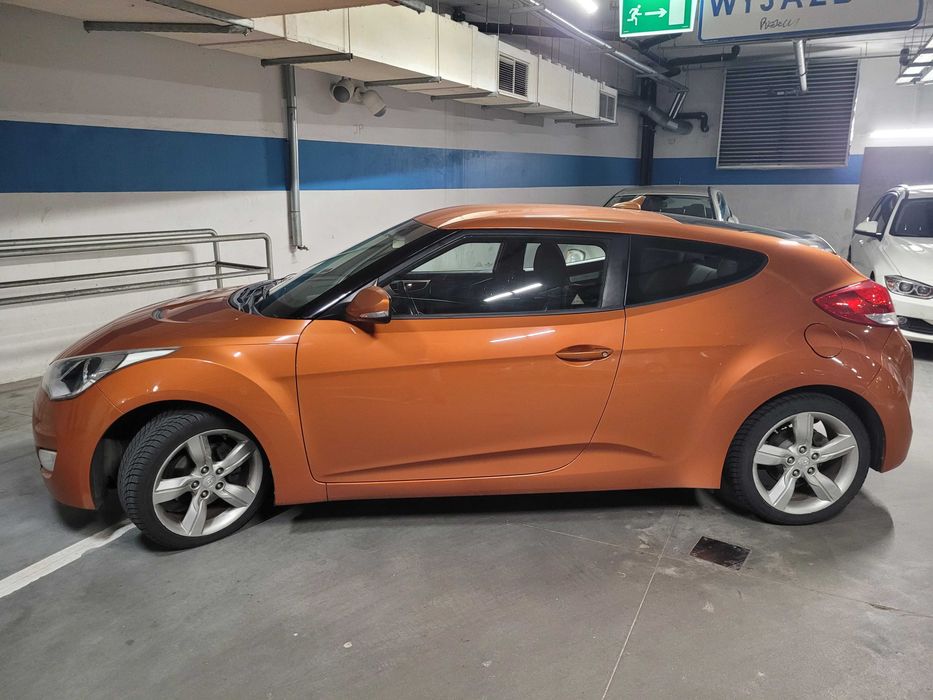 Hyundai Veloster