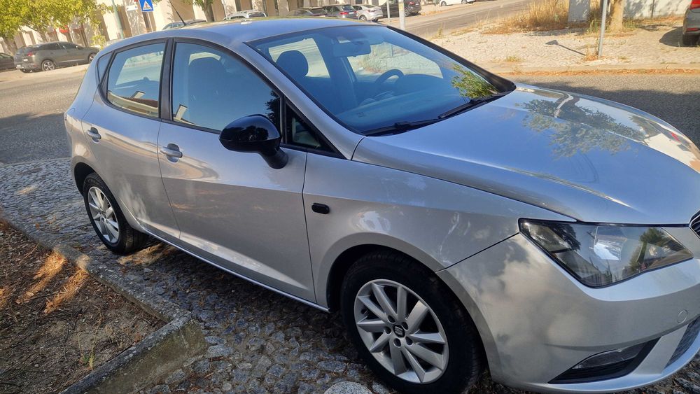 Seat Ibiza 1.4tdi 90cvs 5 portas 5 lugares 12/2016 Nacional