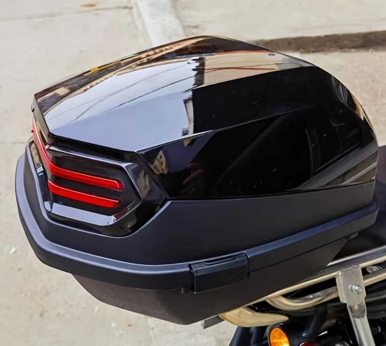 NOWY Kufer centralny motocyklowy skuter motorower błyszczący