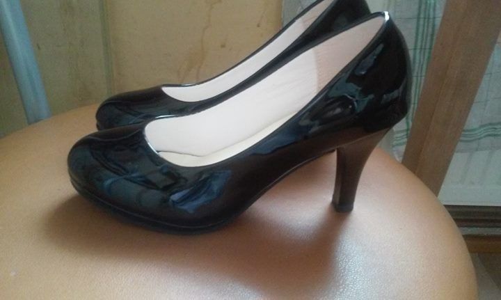Sprzedam eleganckie buciki
