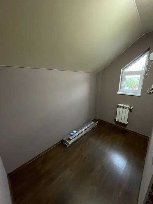 Продаж окремого  будинку з ремонтом. ділянка 6сот  поруч зі Львовом!