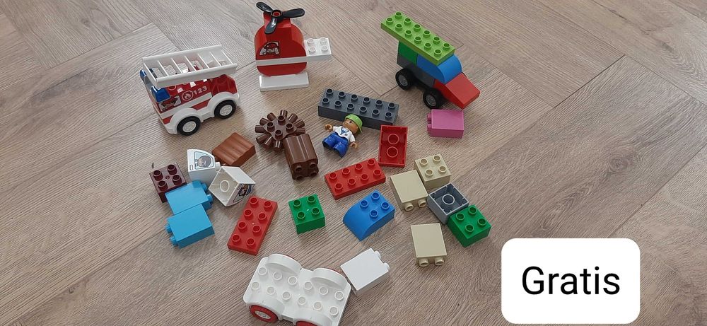 Zestawy lego duplo sprzedam osobno lub w calosci.