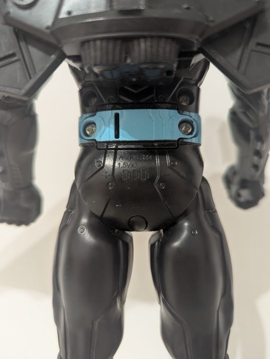 Batman Bat-Tech Deluxe, COMO NOVO, com frases em português (PT-PT).