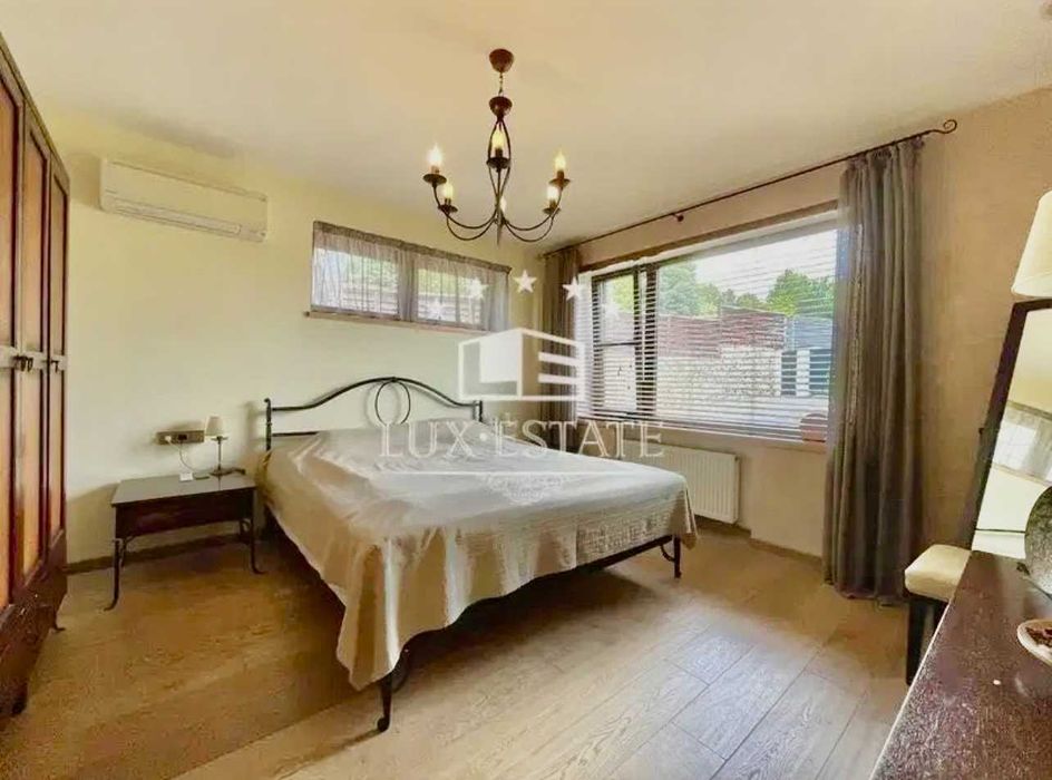 Оренда будинку 550м²   ділянка 25 соток  у КМ Старі Безрадичі