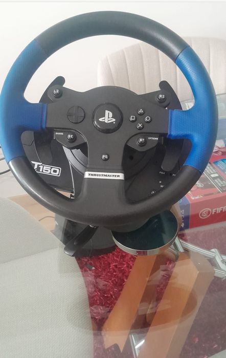 Volante da PS4 com pedais