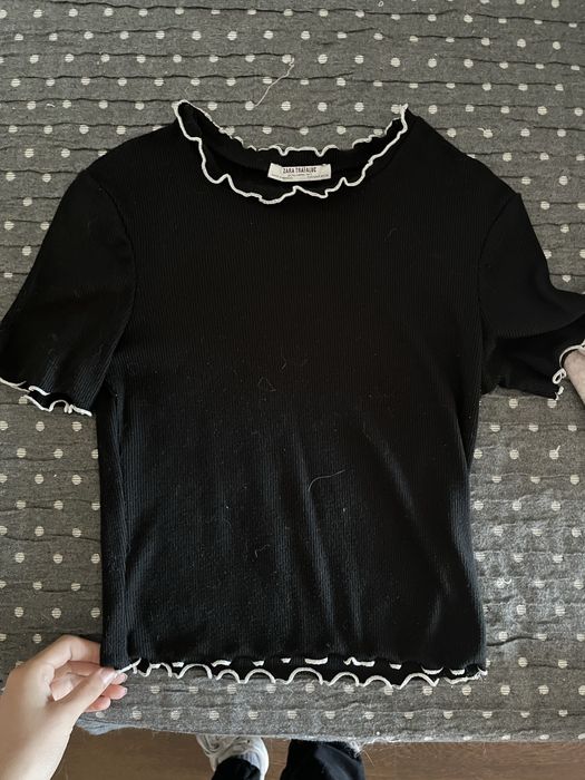 T-shirt preta comprida