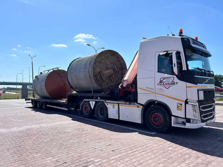 Dźwig HDS transport maszyn i więcej– przewieziemy wszystko i wszędzie!