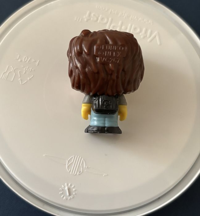 Колекційна фігурка  Kinder Joy Stranger Things Дивні дива,осд