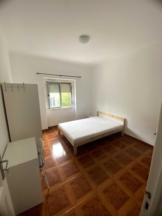 Quarto de Casal no Cacem