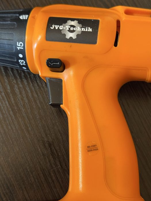 Шуруповерт JVG Technik