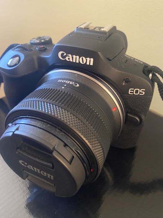 CANON EOS R100 + RF-S 18-45mm + Cartão SD 128GB (COMO NOVA)